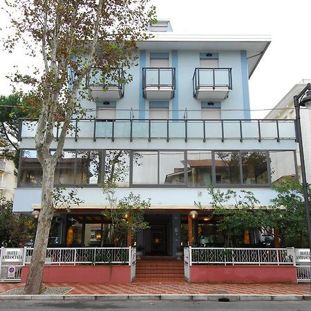 Hotel Ambasciata เชเซนาติโก ภายนอก รูปภาพ